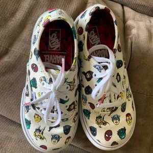 Vans Marvel Toddler Shoes 9.5 EXCELLENT CONDITION